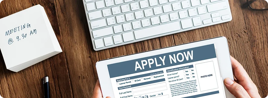 Step-by-step process showing how to apply for a UAE Blue Visa